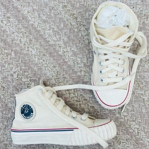 PF Flyers, Like-New, in an off-white color kids/children’s size